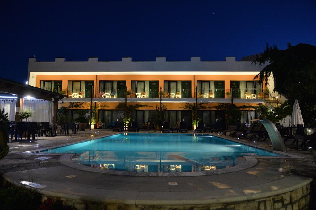 Hotel Cuor Di Puglia Alberobello Buitenkant foto
